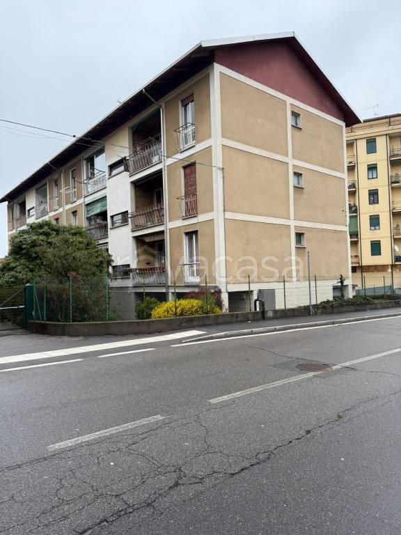 appartamento in vendita ad Arona