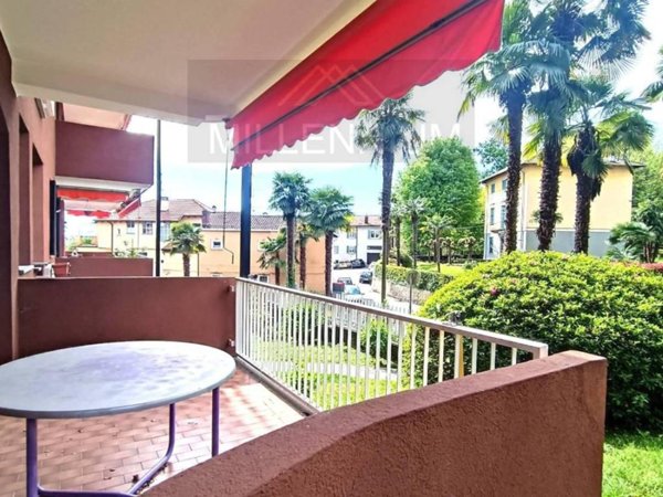 appartamento in vendita ad Arona in zona Dagnente