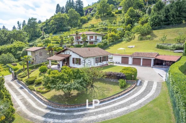 casa indipendente in vendita ad Arona