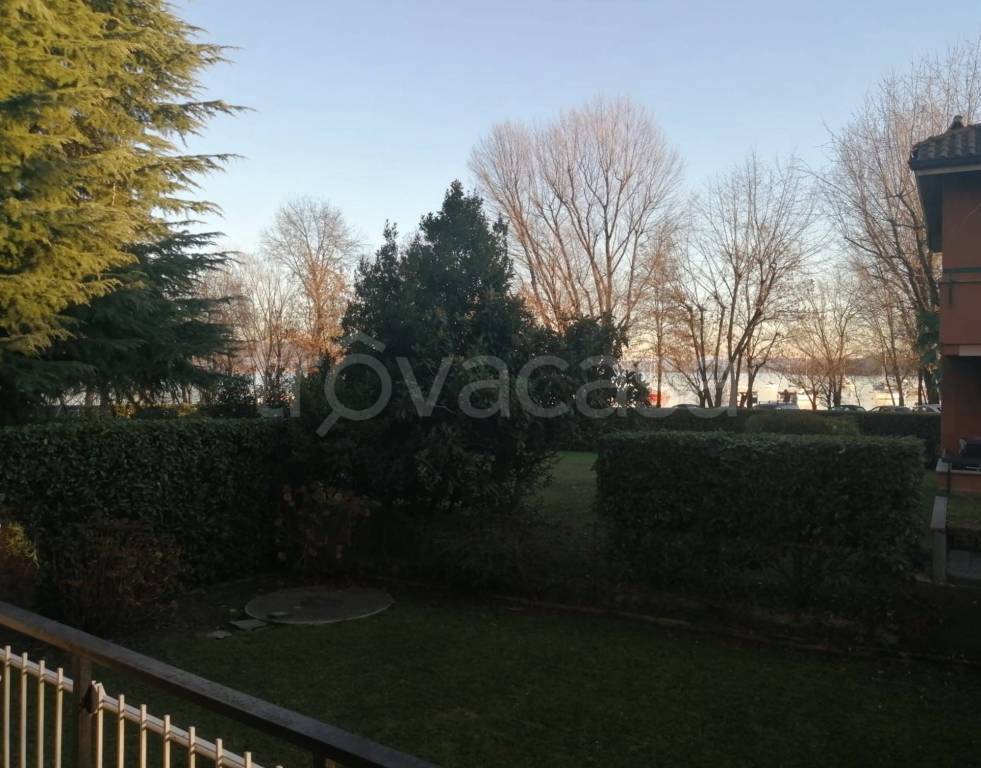 appartamento in vendita ad Arona
