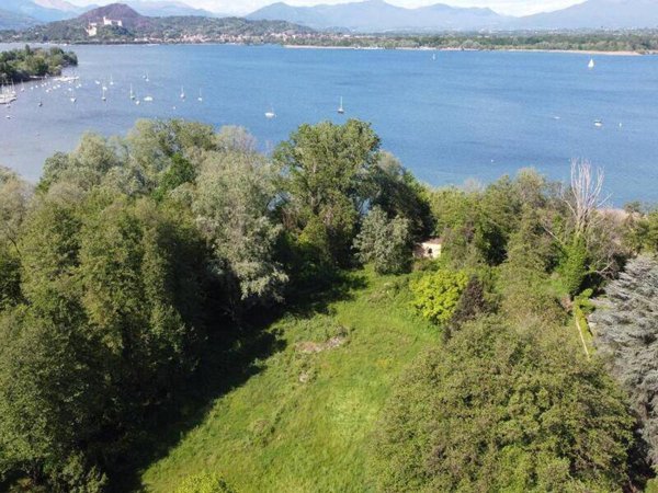 casa indipendente in vendita ad Arona