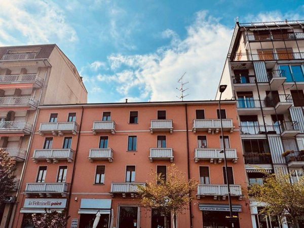 appartamento in vendita ad Arona