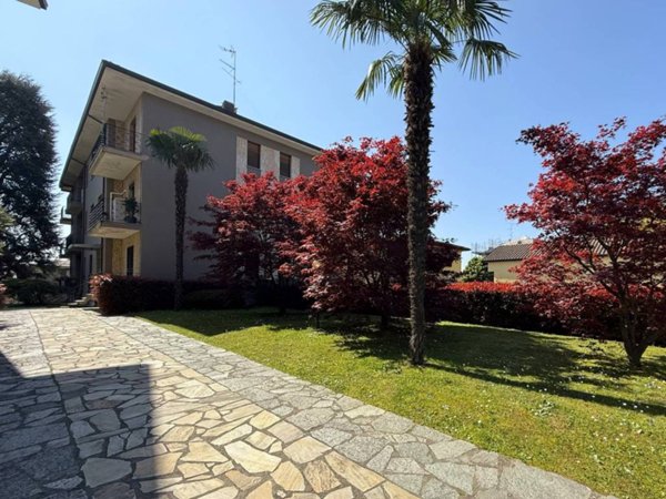 appartamento in vendita ad Arona