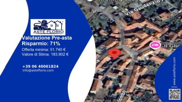 casa indipendente in vendita ad Arona in zona Montrigiasco