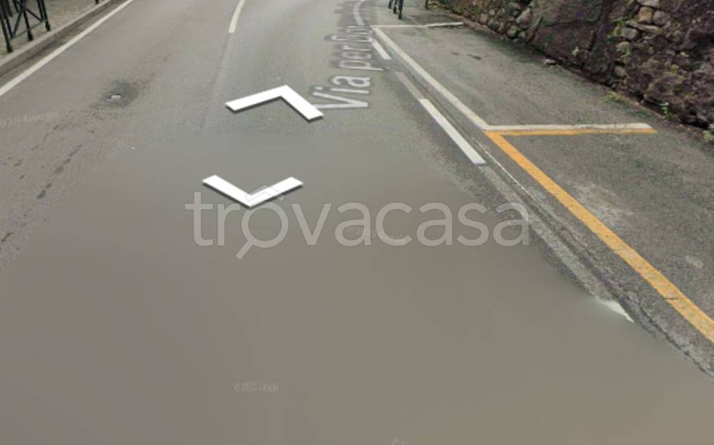 negozio in vendita ad Arona