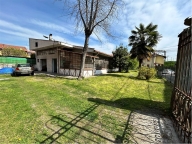 negozio in vendita ad Arona