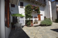 appartamento in vendita ad Arona in zona Dagnente