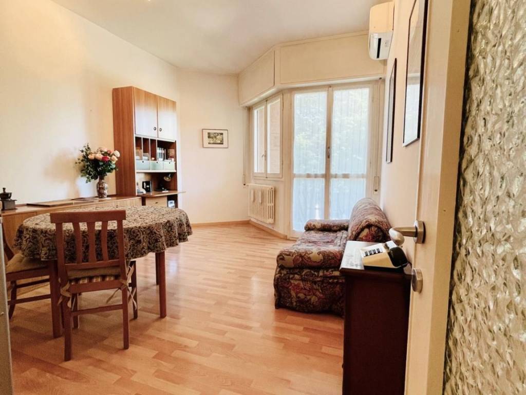 appartamento in vendita ad Arona in zona Dagnente