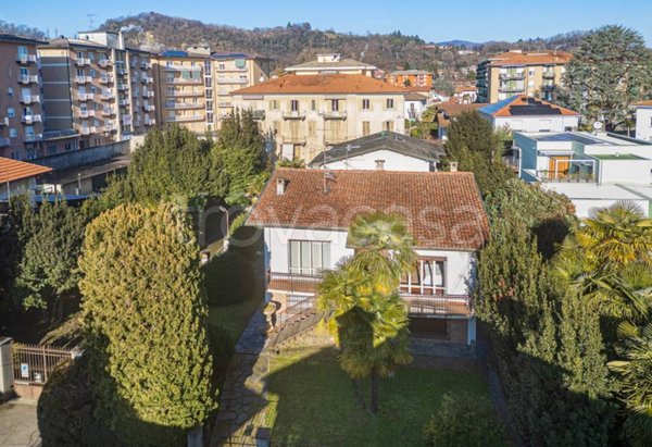 casa indipendente in vendita ad Arona