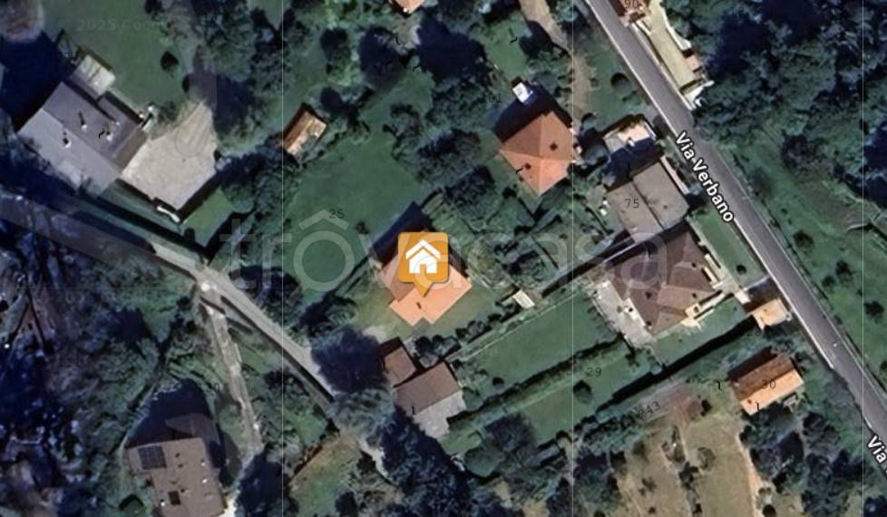 casa indipendente in vendita ad Arona
