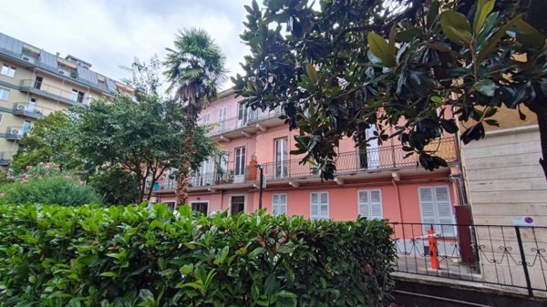 appartamento in vendita ad Arona