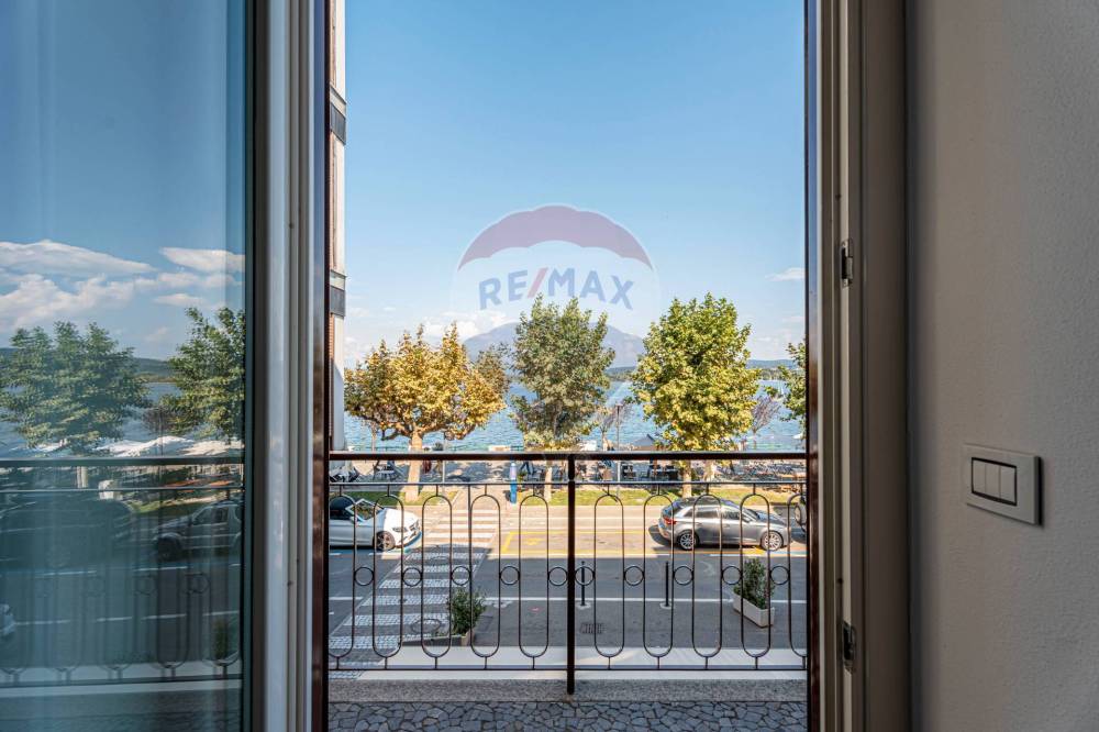 appartamento in vendita ad Arona
