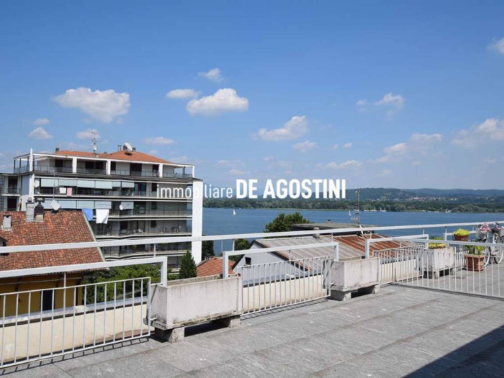 appartamento in vendita ad Arona