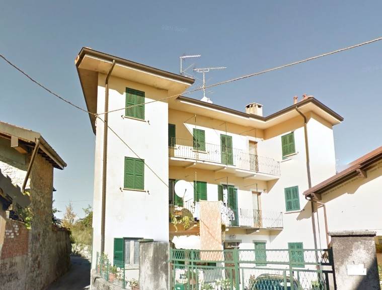 appartamento in vendita ad Arona in zona Dagnente
