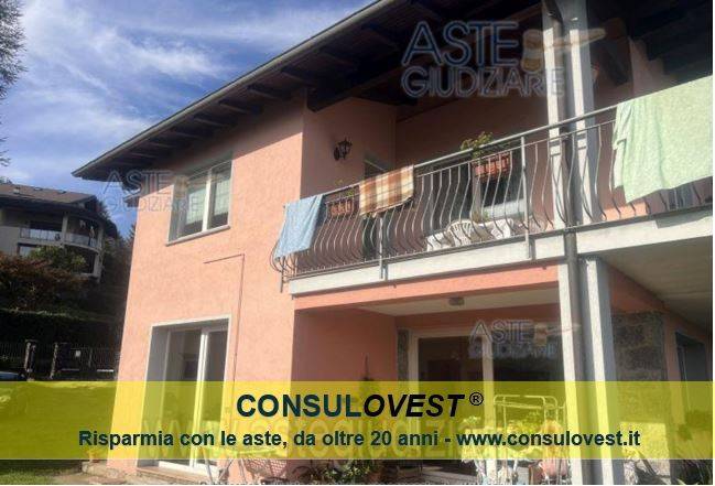 casa indipendente in vendita ad Arona