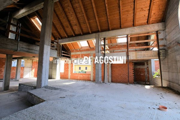 appartamento in vendita ad Arona