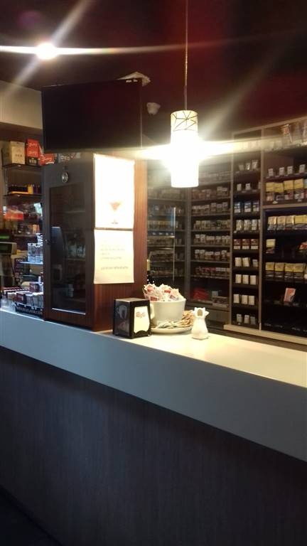 negozio in vendita ad Arona