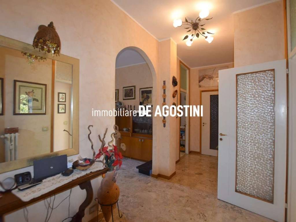 appartamento in vendita ad Arona