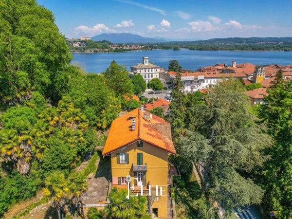 casa indipendente in vendita ad Arona