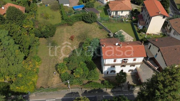 casa indipendente in vendita ad Arona