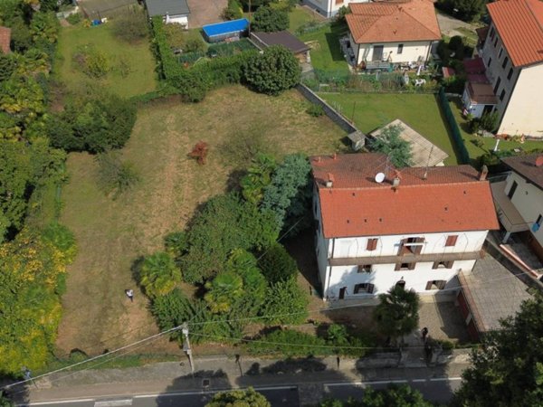 casa indipendente in vendita ad Arona