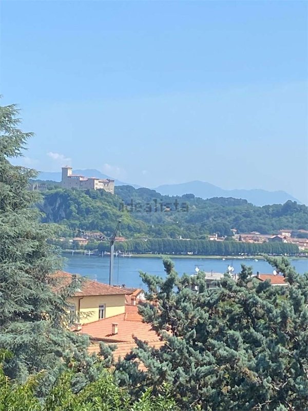 appartamento in vendita ad Arona