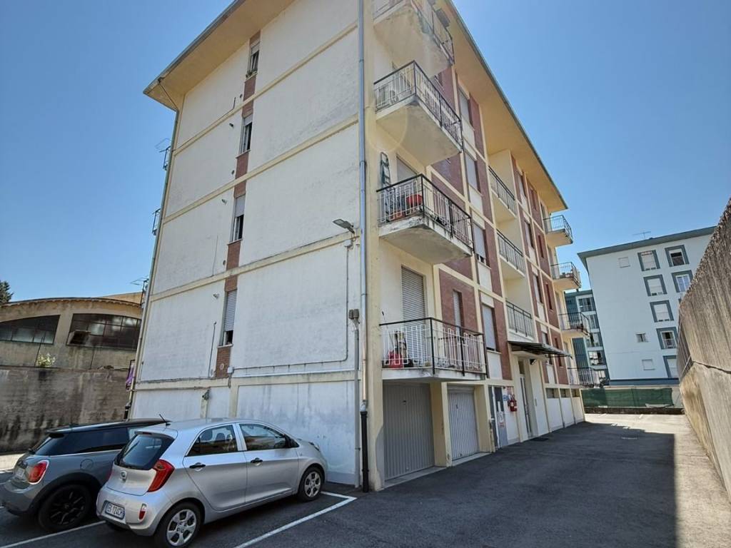 appartamento in vendita ad Arona