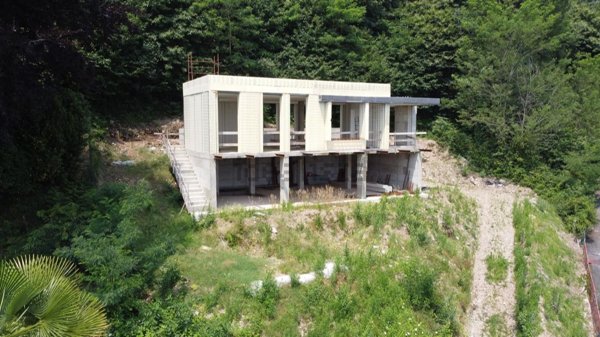 casa indipendente in vendita ad Arona in zona Dagnente