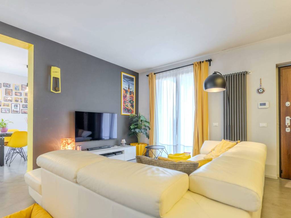 casa indipendente in vendita ad Arona