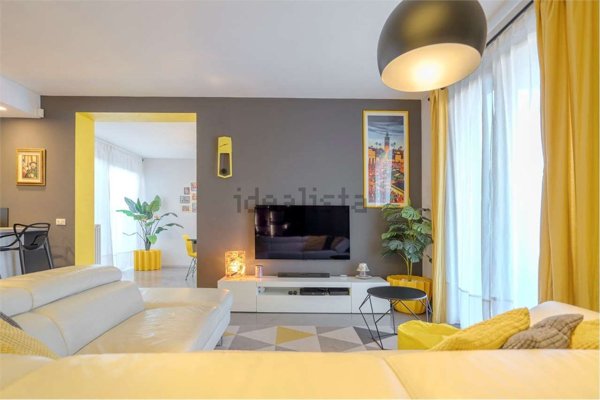 casa indipendente in vendita ad Arona