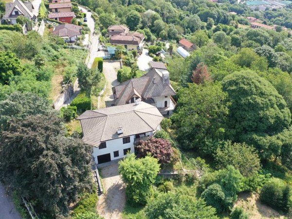 casa indipendente in vendita ad Arona