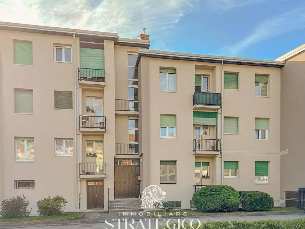 appartamento in vendita ad Arona