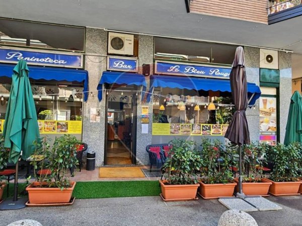 negozio in vendita ad Arona