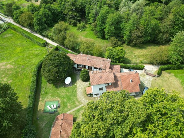 casa indipendente in vendita ad Arona