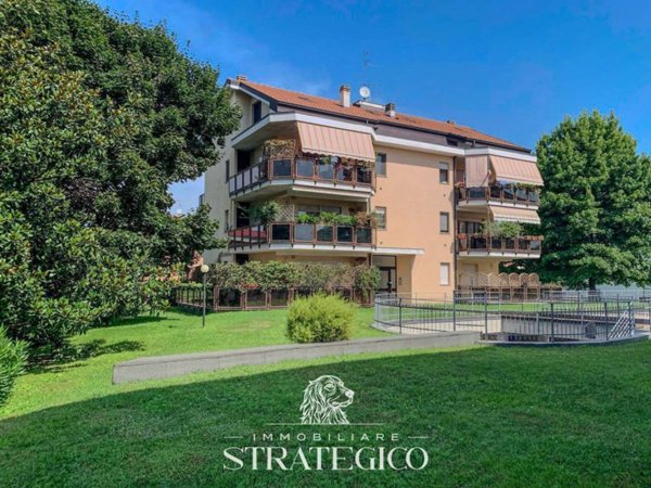 appartamento in vendita ad Arona