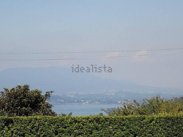 casale in vendita ad Arona