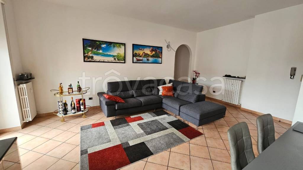appartamento in vendita ad Arona