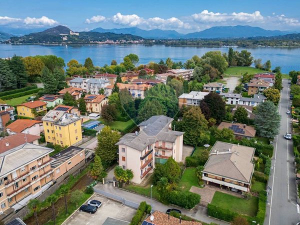 appartamento in vendita ad Arona
