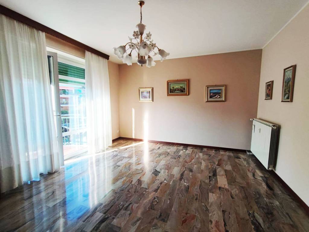 appartamento in vendita ad Arona