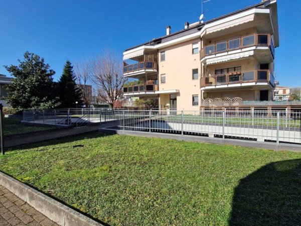appartamento in vendita ad Arona