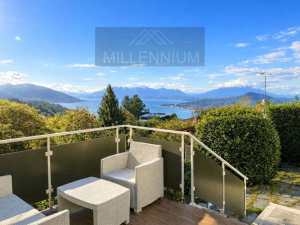 casa indipendente in vendita ad Arona