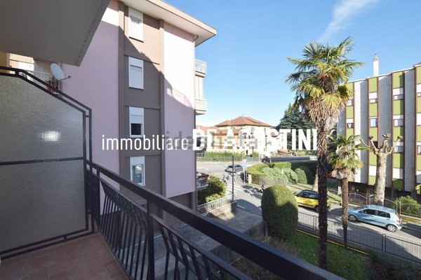 appartamento in vendita ad Arona