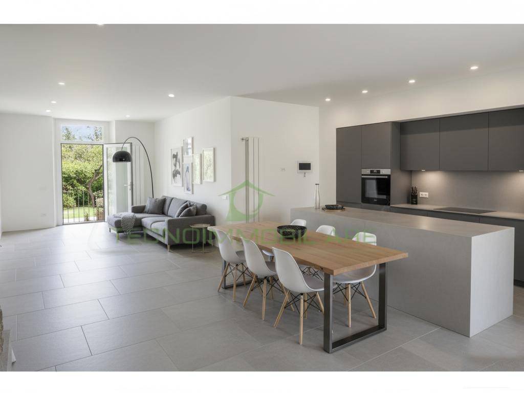 appartamento in vendita ad Arona