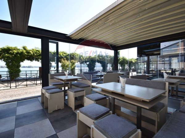 negozio in vendita ad Arona