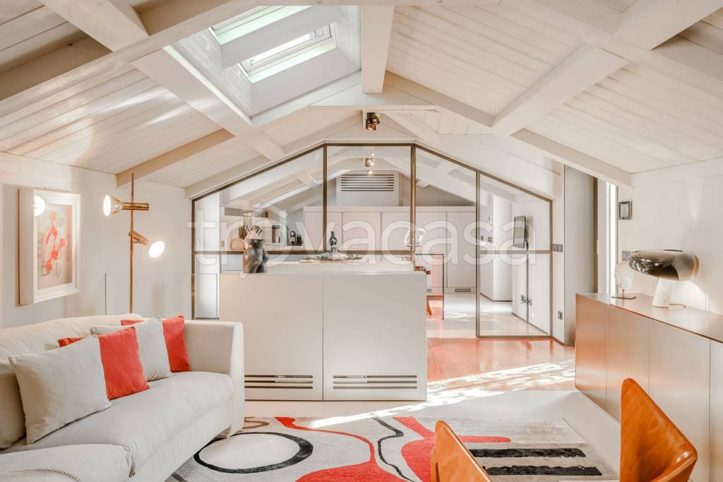 appartamento in vendita ad Arona