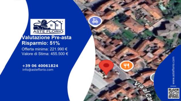 locale commerciale in vendita ad Arona