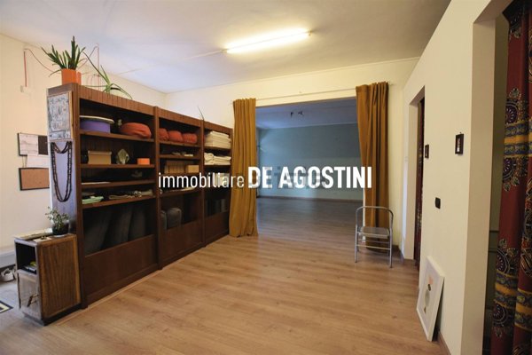 negozio in vendita ad Arona