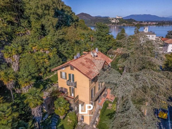 casa indipendente in vendita ad Arona