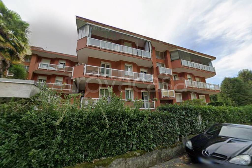 appartamento in vendita ad Arona