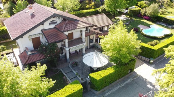 casa indipendente in vendita ad Arona
